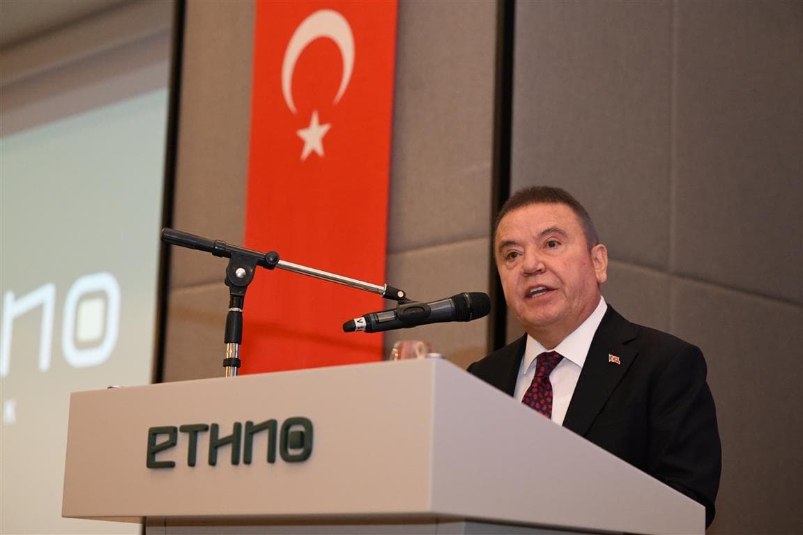 Başkan Böcek: “Turizme hizmet için daha fazla pay almalıyız”