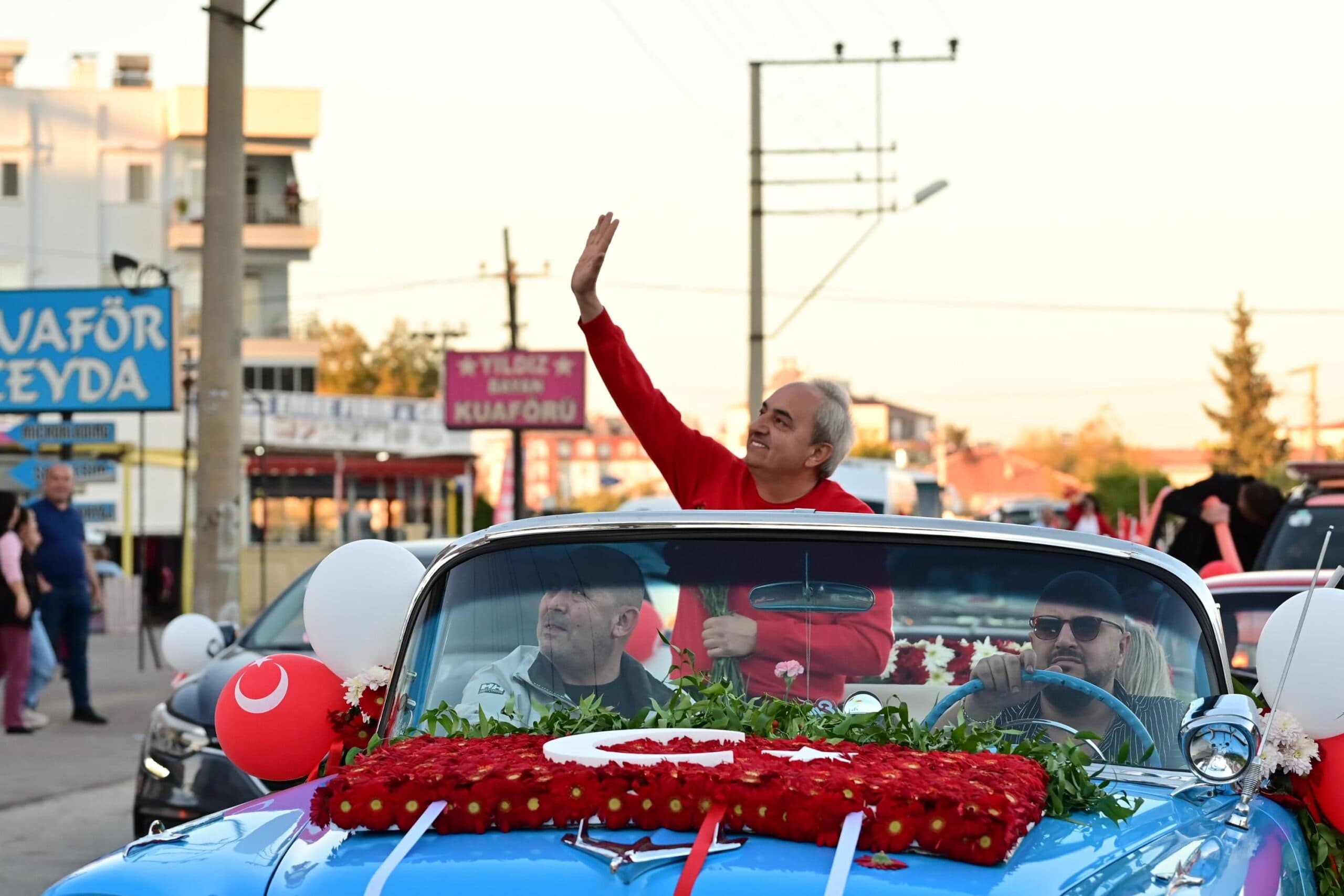 Kepez’den Cumhuriyet Bayramı'na özel kortej