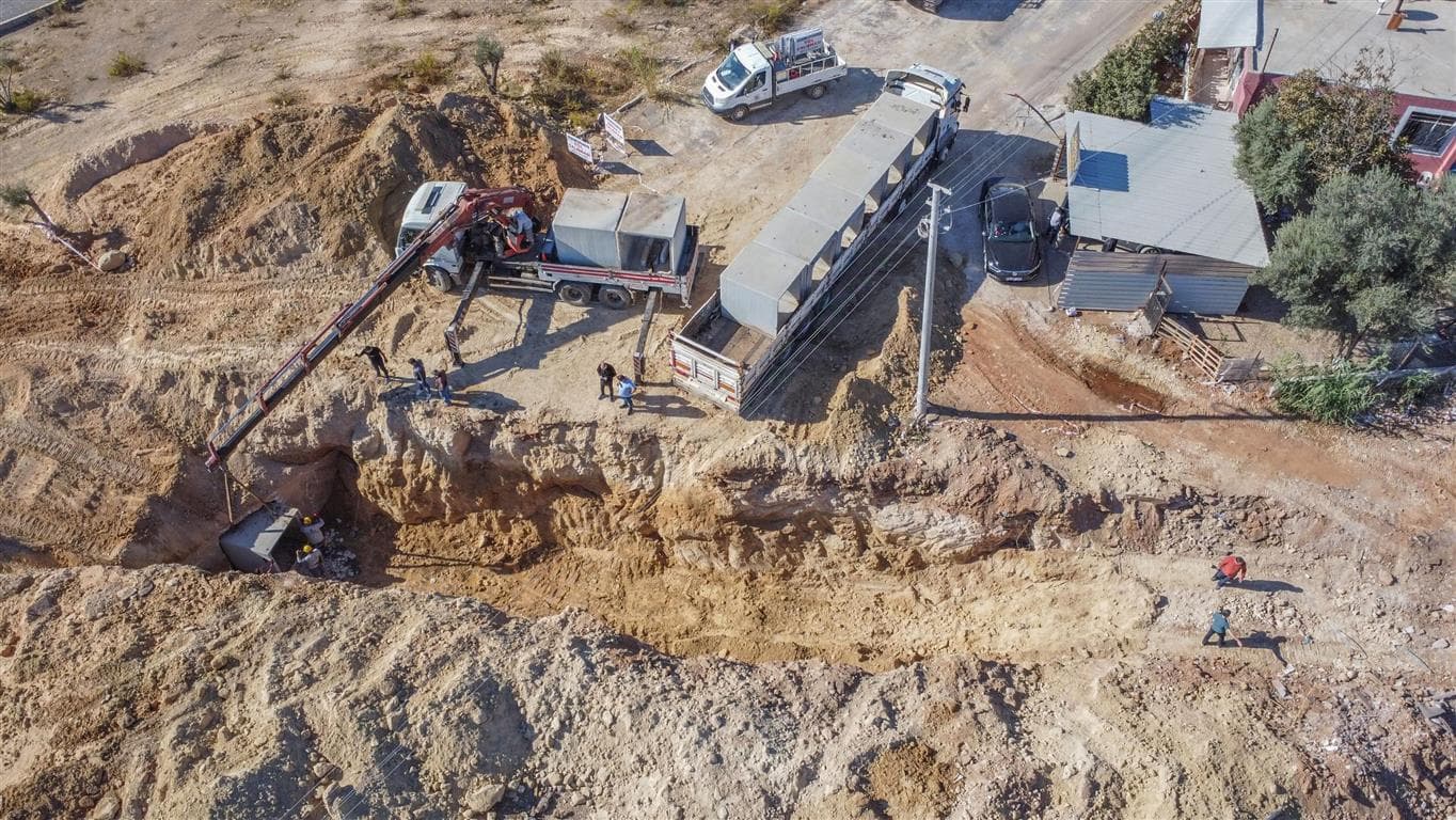 Kepez Belediyesi, Şelale Mahallesi’nde çalışma yapıyor