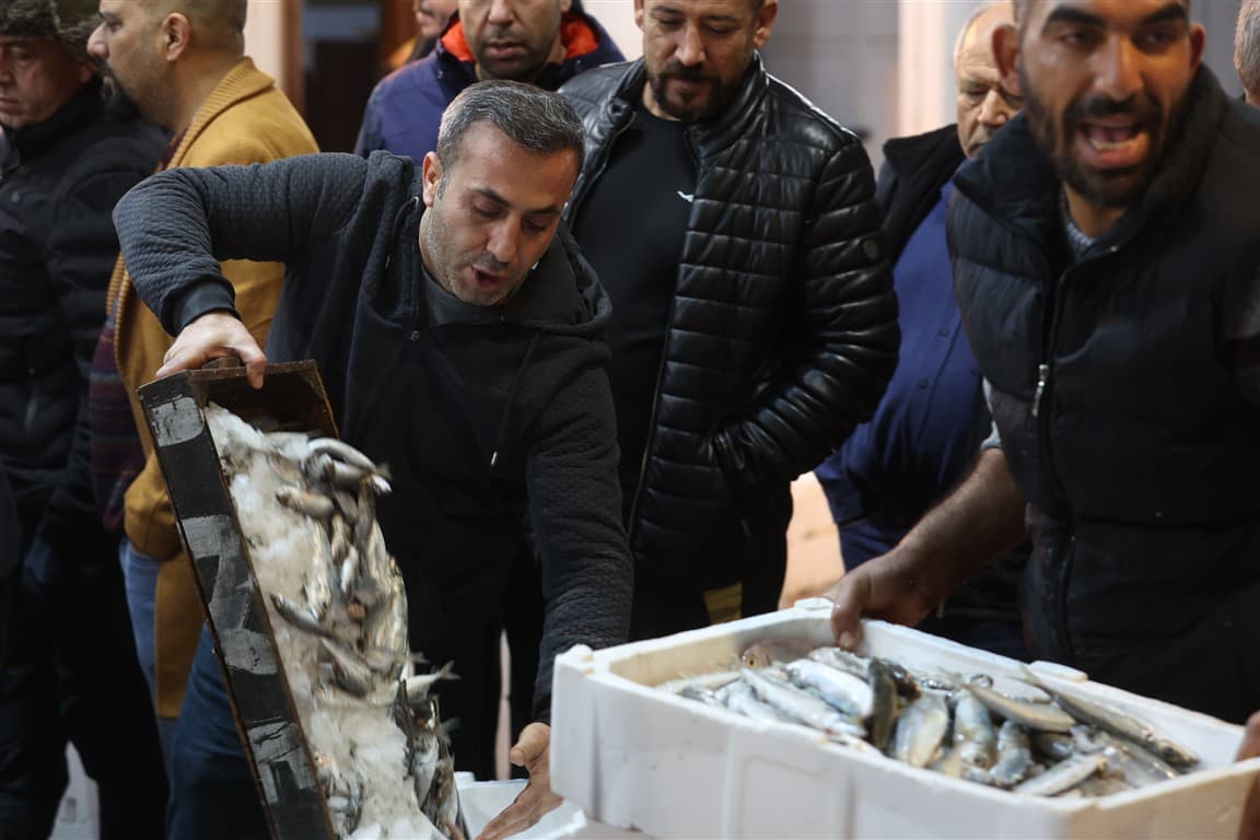 Antalya’da taze balığın adresi Düden Balık Çarşısı