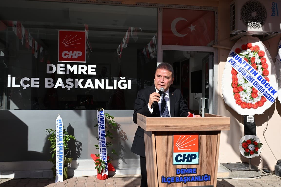 Başkan Böcek Demre’de
