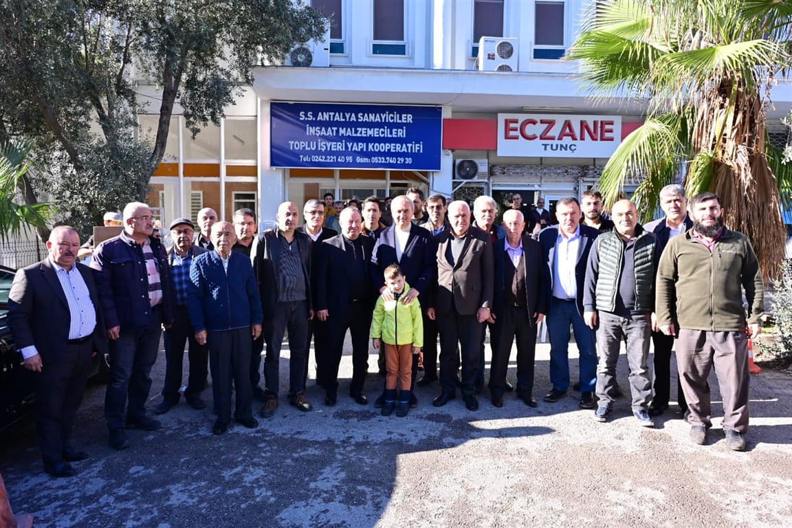 Kepez Belediye Başkanı Mesut Kocagöz: “Her zaman esnafımızın emrindeyiz”