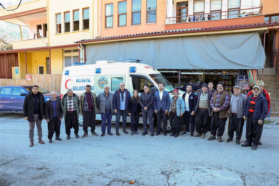 Alanya’da evde sağlık taramaları yılbaşında da devam ediyor