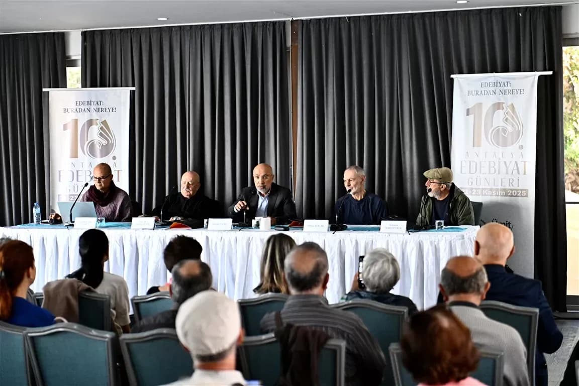 10. Antalya Edebiyat Günleri Muratpaşa’da tamamlandı