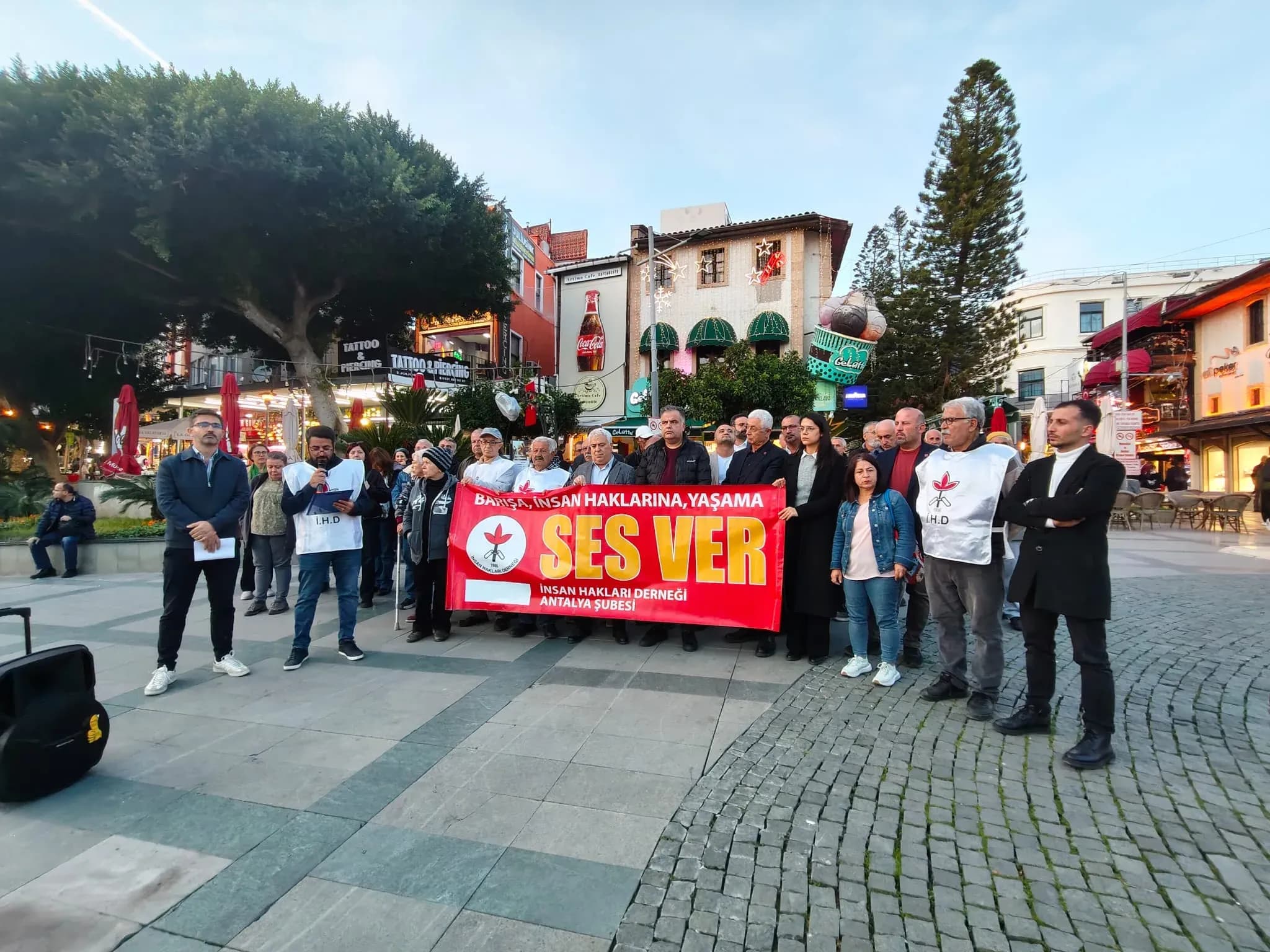 İHD Antalya Şubesi’nden İnsan Hakları Günü açıklaması