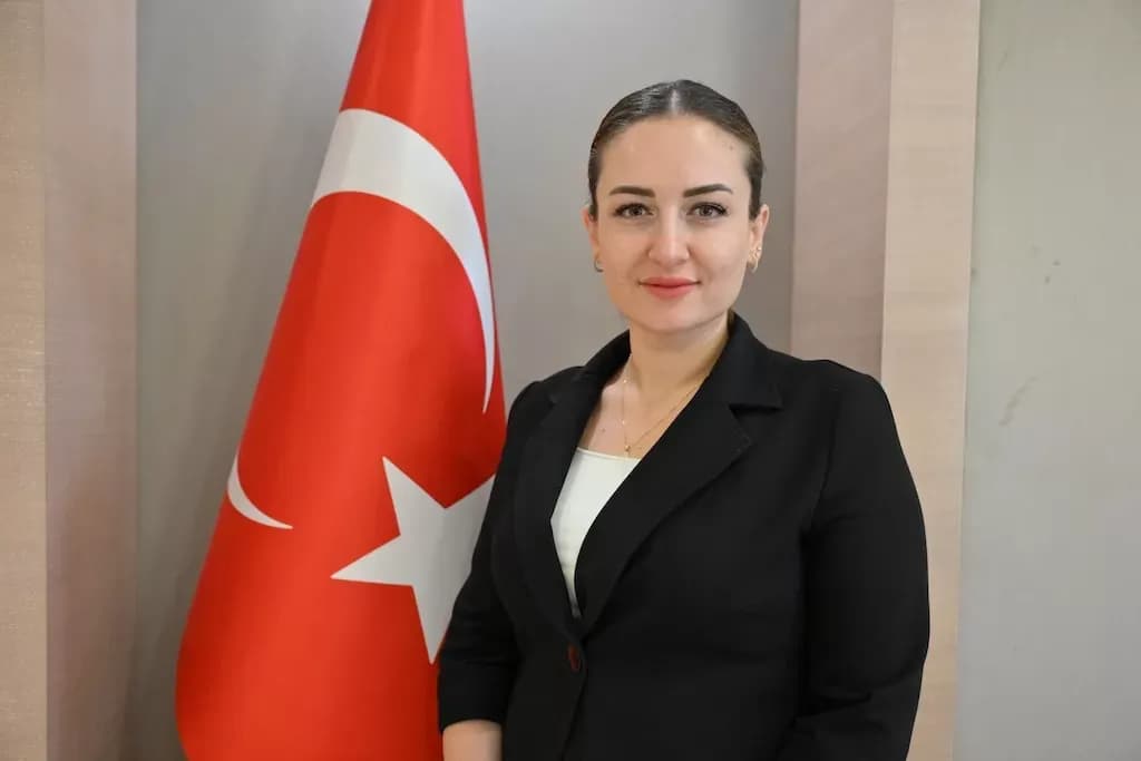 Antalya Büyükşehir Belediye Başkan Vekili Özdemir’in bayram mesajı