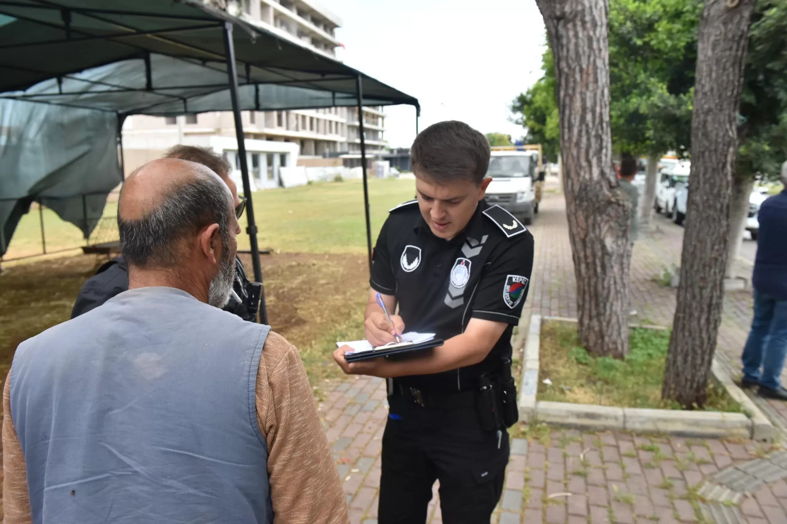 Kepez'de izinsiz kurban satışı denetimi yapıldı