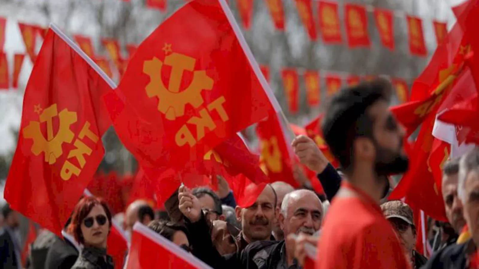 TKP Antalya’dan NATO karşıtı yürüyüş ve basın açıklaması
