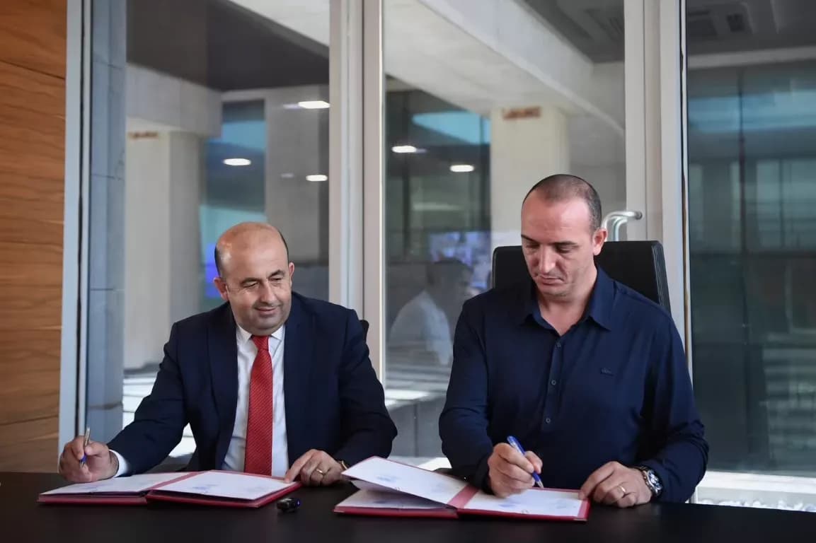 Konyaaltı Belediyesi ve Belediye-İş Sendikası toplu iş sözleşmesi imzaladı