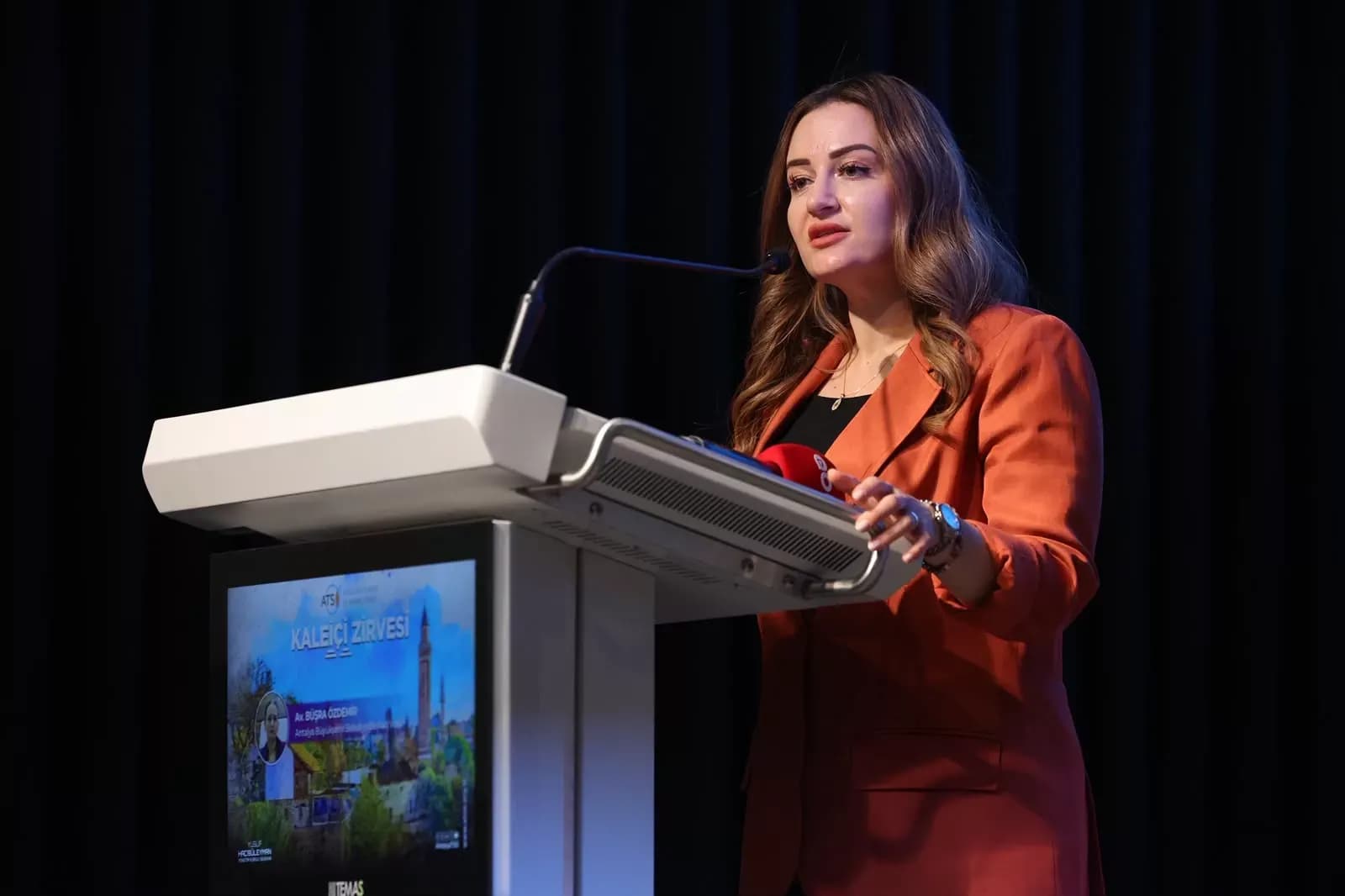 Antalya Büyükşehir Belediyesi Başkan Vekili Özdemir: “Kaleiçi'nin uluslararası marka değerini daha da yükseltmeliyiz”