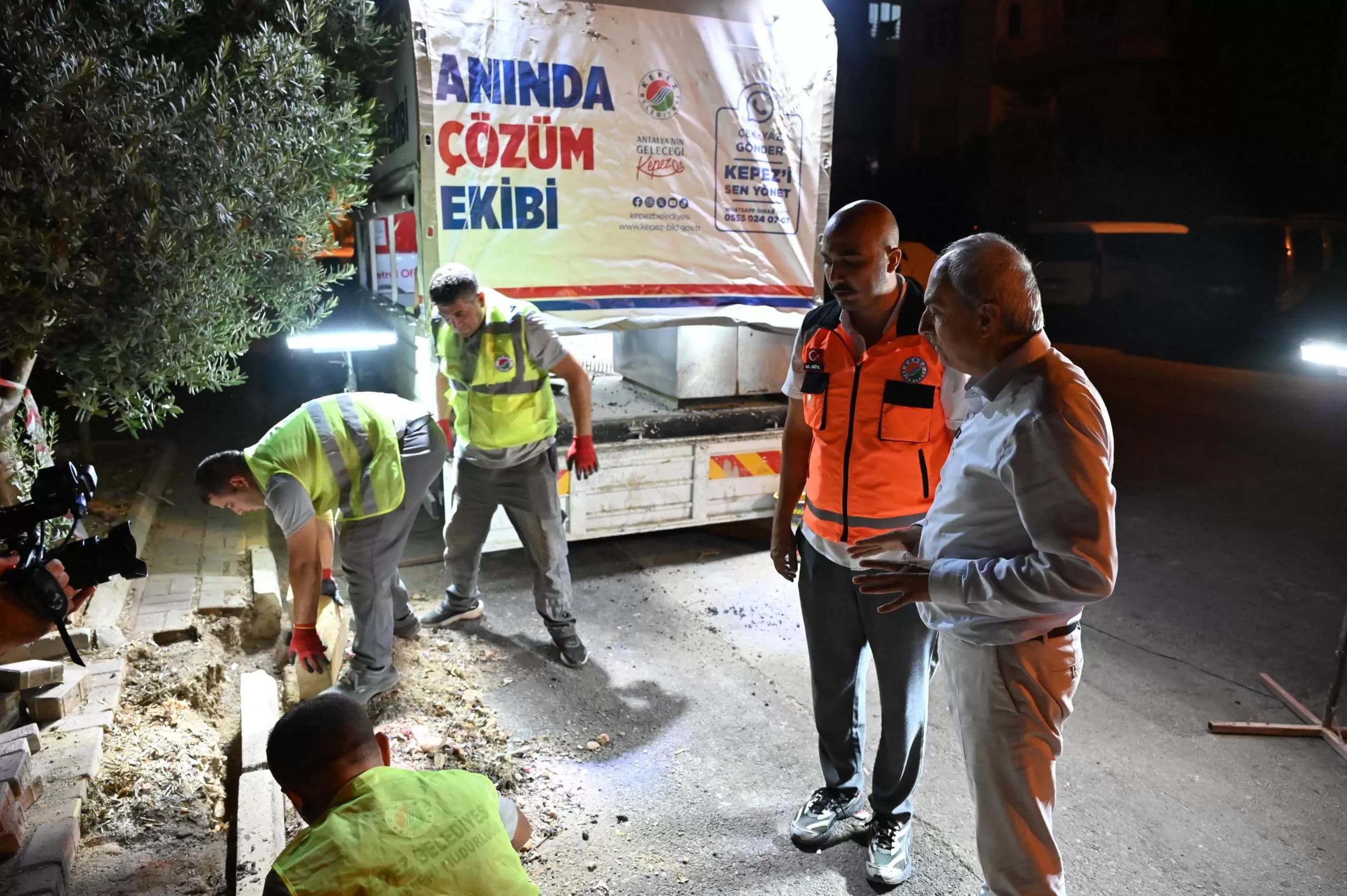 Kepez Belediyesi’nin “Çek, Yaz, Gönder- Kepez’i Sen Yönet” projesinin 68 mahallede uygulamada olduğu bildirildi