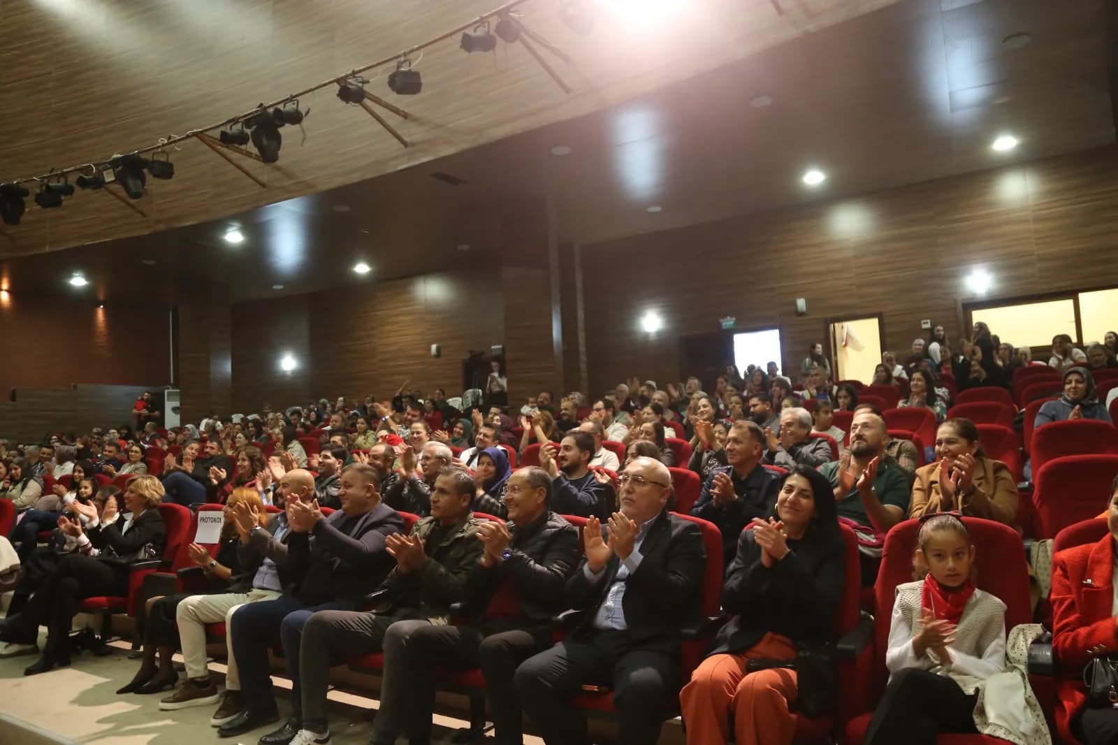 29 ekim döşemealtı