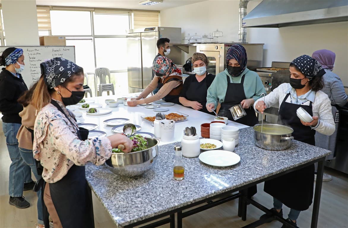 ATASEM'in meslek ve hobi kurslarına kayıtlar başlıyor
