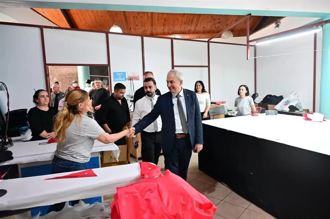 Kepez Belediyesi Tekstil Atölyesi kadın istihdamını güçlendiriyor