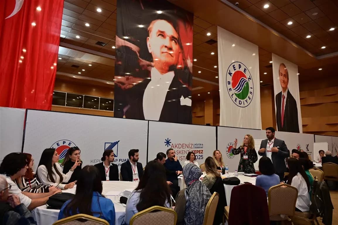 Kepez’de kültür ve edebiyat çalıştayı: Kent belleği, gençlik ve dijitalleşme masaya yatırıldı