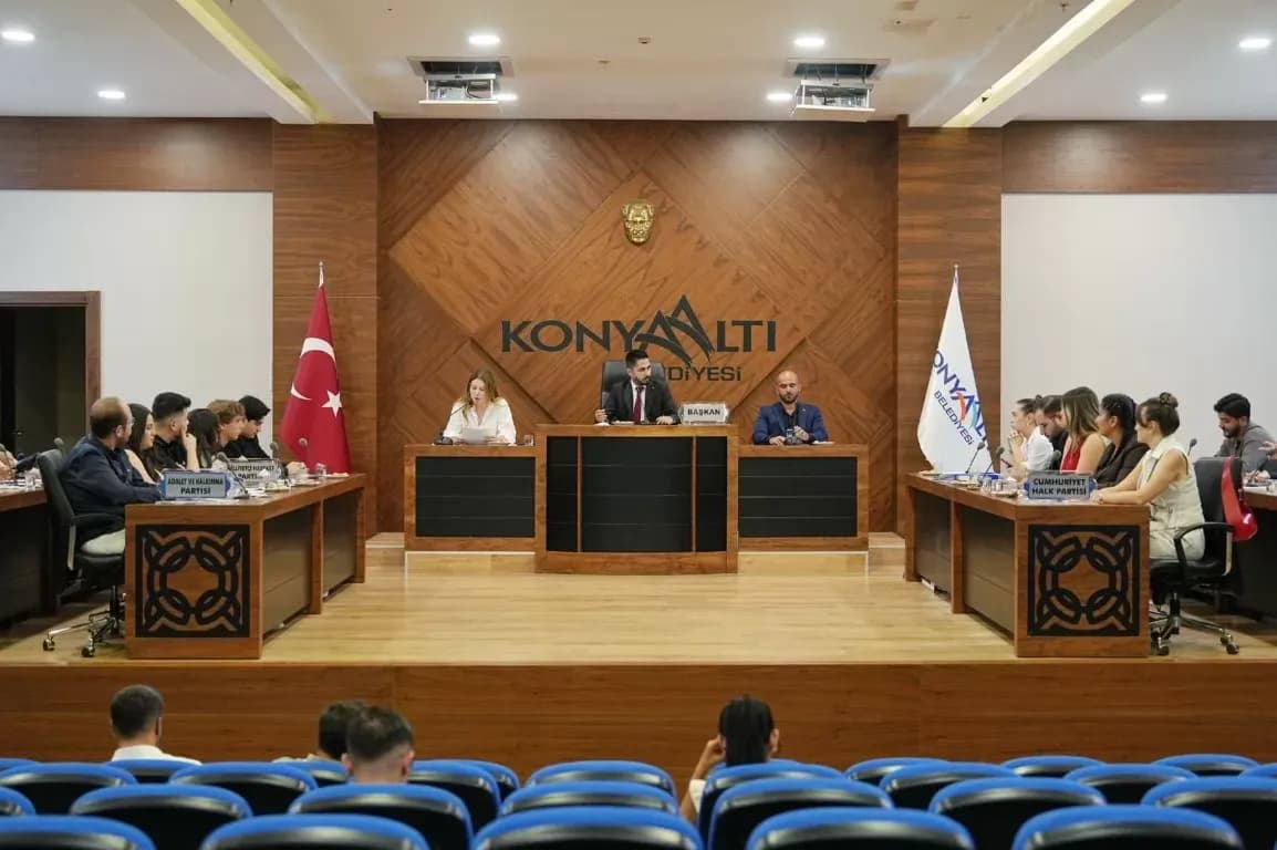 Konyaaltı Belediyesi Gençlik Meclisi ikinci toplantısını gerçekleştirdi