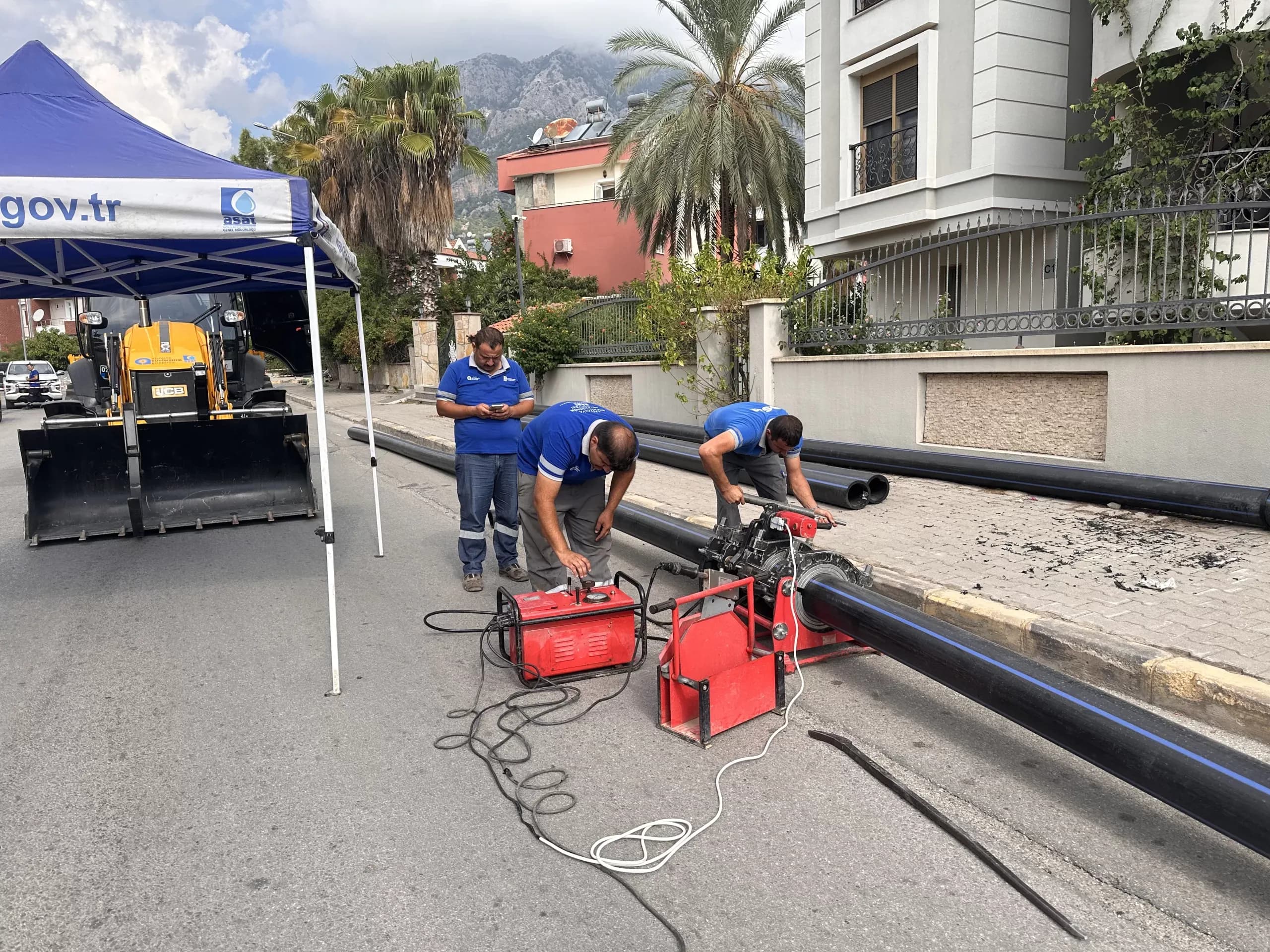 ASAT, Kemer Aslanbucak’ta içme suyu hattını yeniliyor