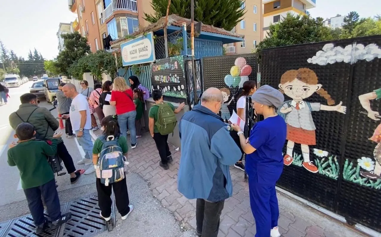 TİP Antalya'dan saha bilgilendirmesi okullarda bir öğün ücretsiz yemek talebi