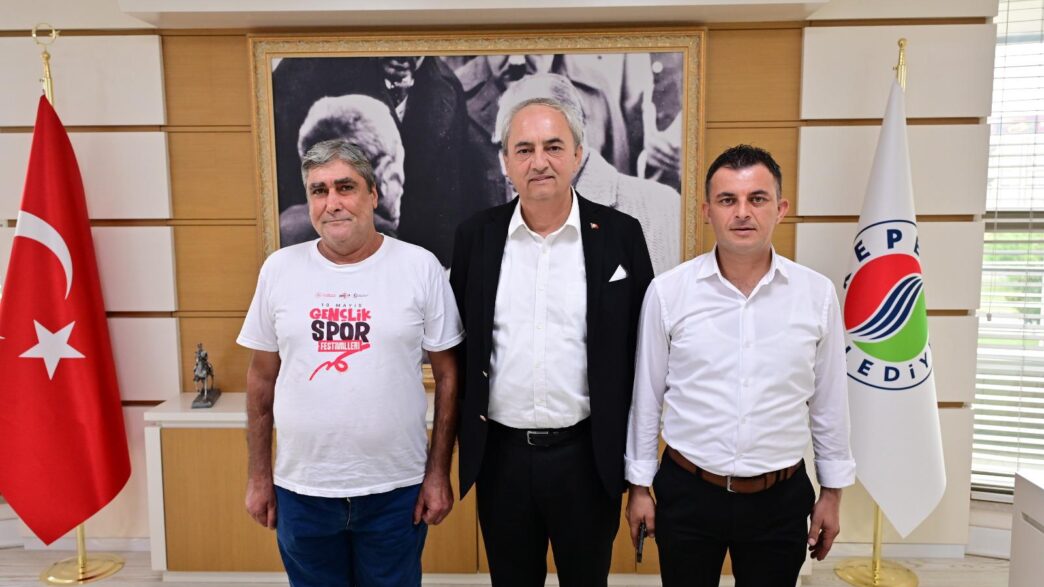 Kepez Belediye Başkanı Mesut Kocagöz,