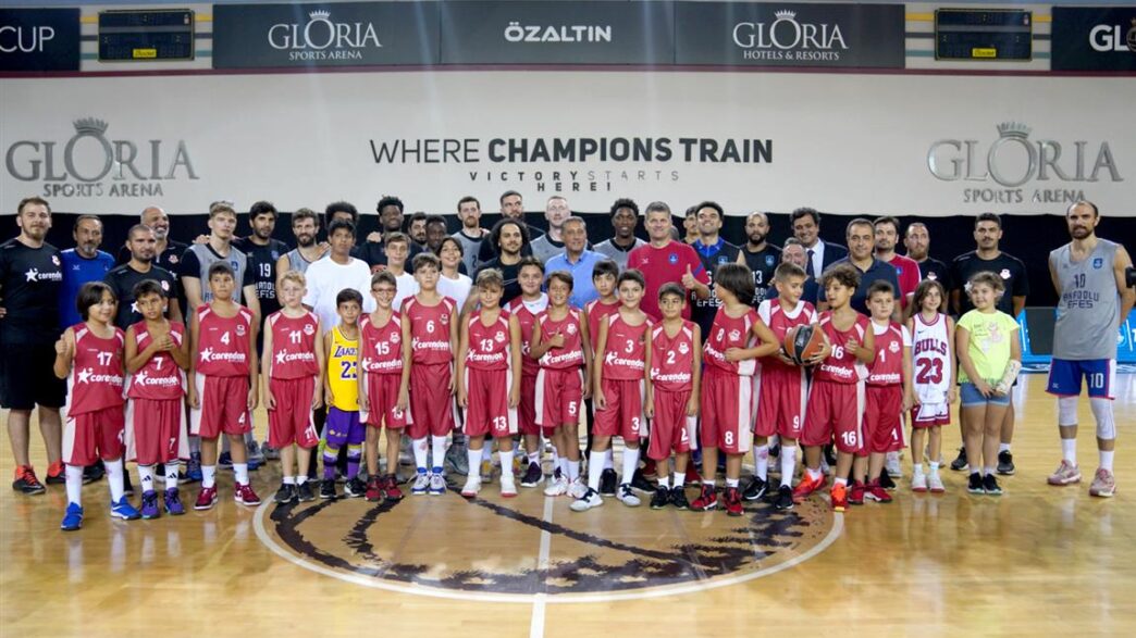 Anadolu Efes Spor Kulübü Muratpaşa Belediyespor