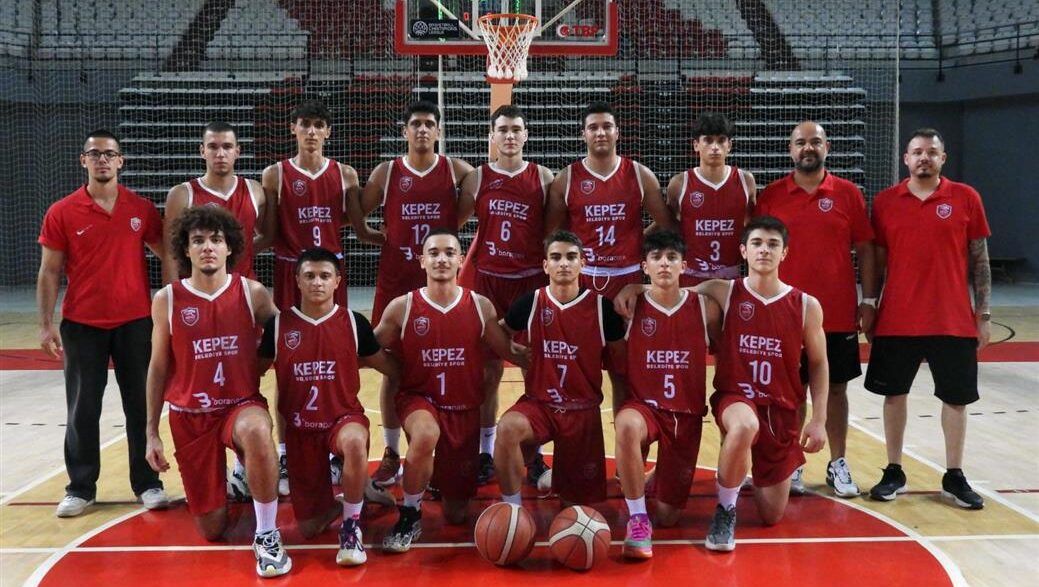 Kepez U18 Erkek Basketbol Takımı, farklı kazandı
