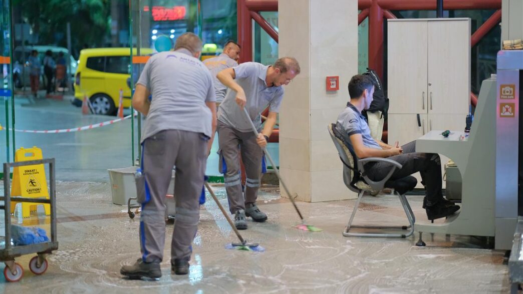 Antalya Şehirlerarası Otobüs Terminali