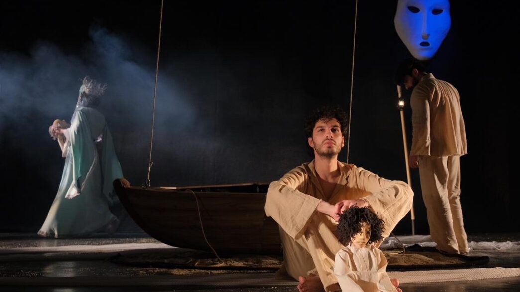 Yaşlı Adam ve Deniz tiyatro oyunu