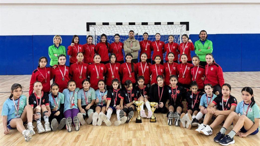 Kepez Belediyespor Kulübü Kadın Hentbol Yıldız Takımı