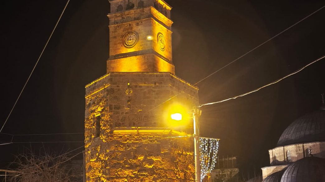 Antalya Saat Kulesi nerede