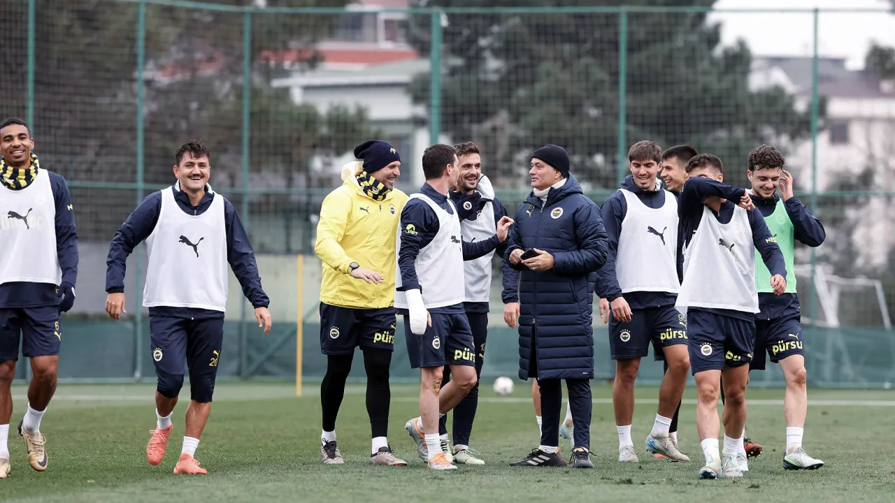 Fenerbahçe – Olympique Lyon muhtemel 11