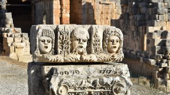 myra antik kenti nerede