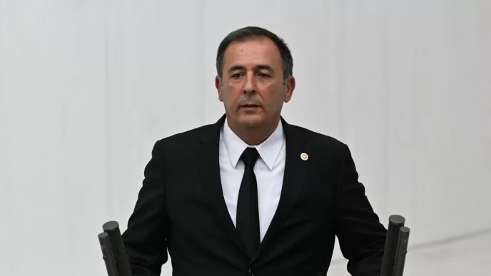 Antalya milletvekili mustafa erdem kimdir