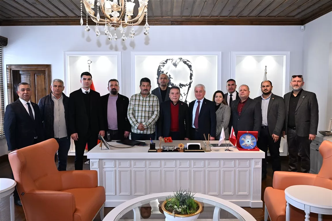 muhittin böcek finike