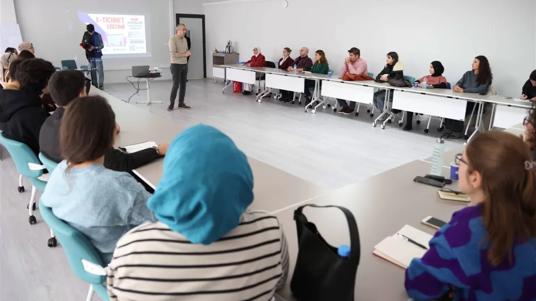 Antalya Büyükşehir Belediyesi eğitim