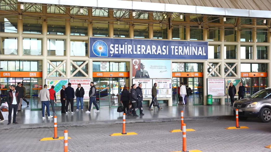 Antalya zabıtakar sakatata el koydu