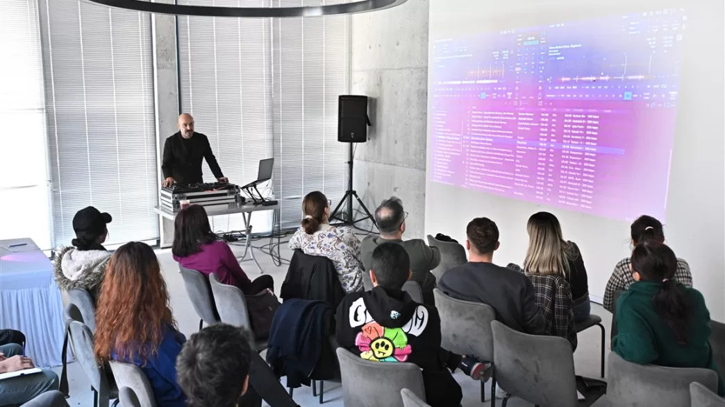 Muratpaşa Belediyesi DJ Atölyesi