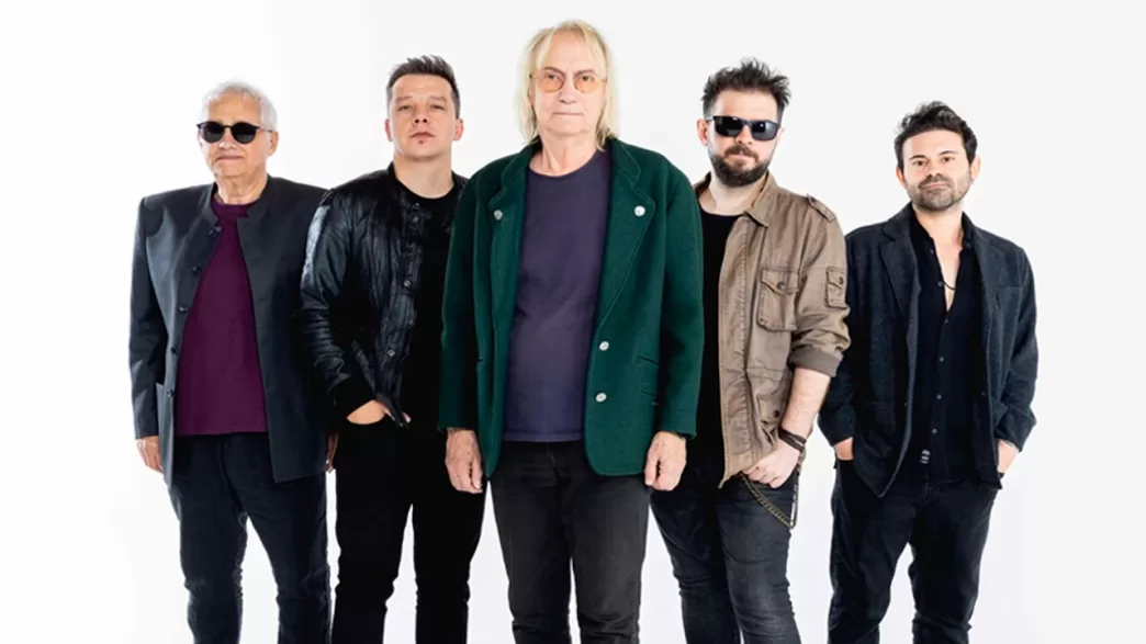 bulutsuzluk özlemi antalya 40. yıl konseri