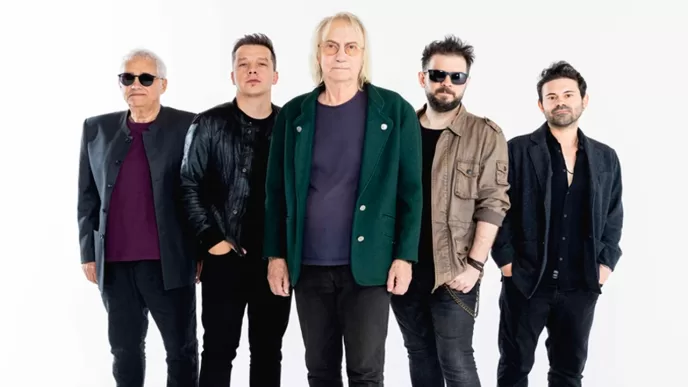 bulutsuzluk özlemi antalya 40. yıl konseri