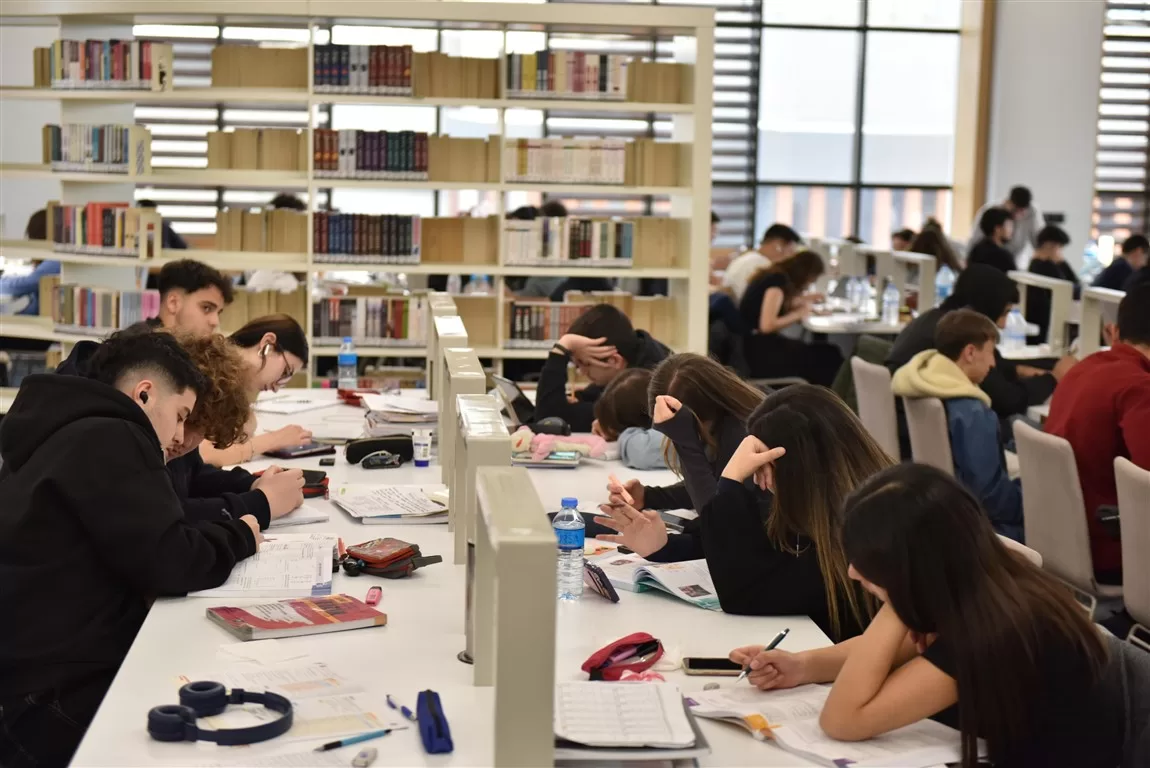 Antalya Kütüphanesi