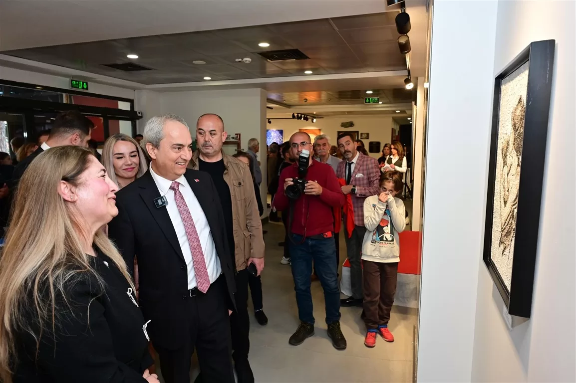 İki Kuşak, Bir Ses