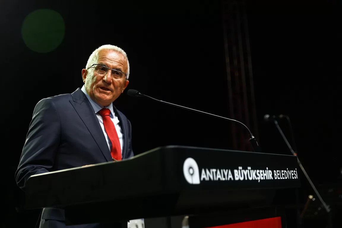 Kumluca Atatürk Stadyumu