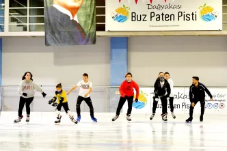 muratpaşa buz pisti