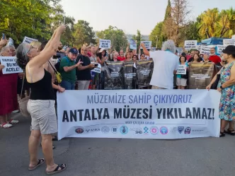 Antalya Arkeoloji Müzesi eylem