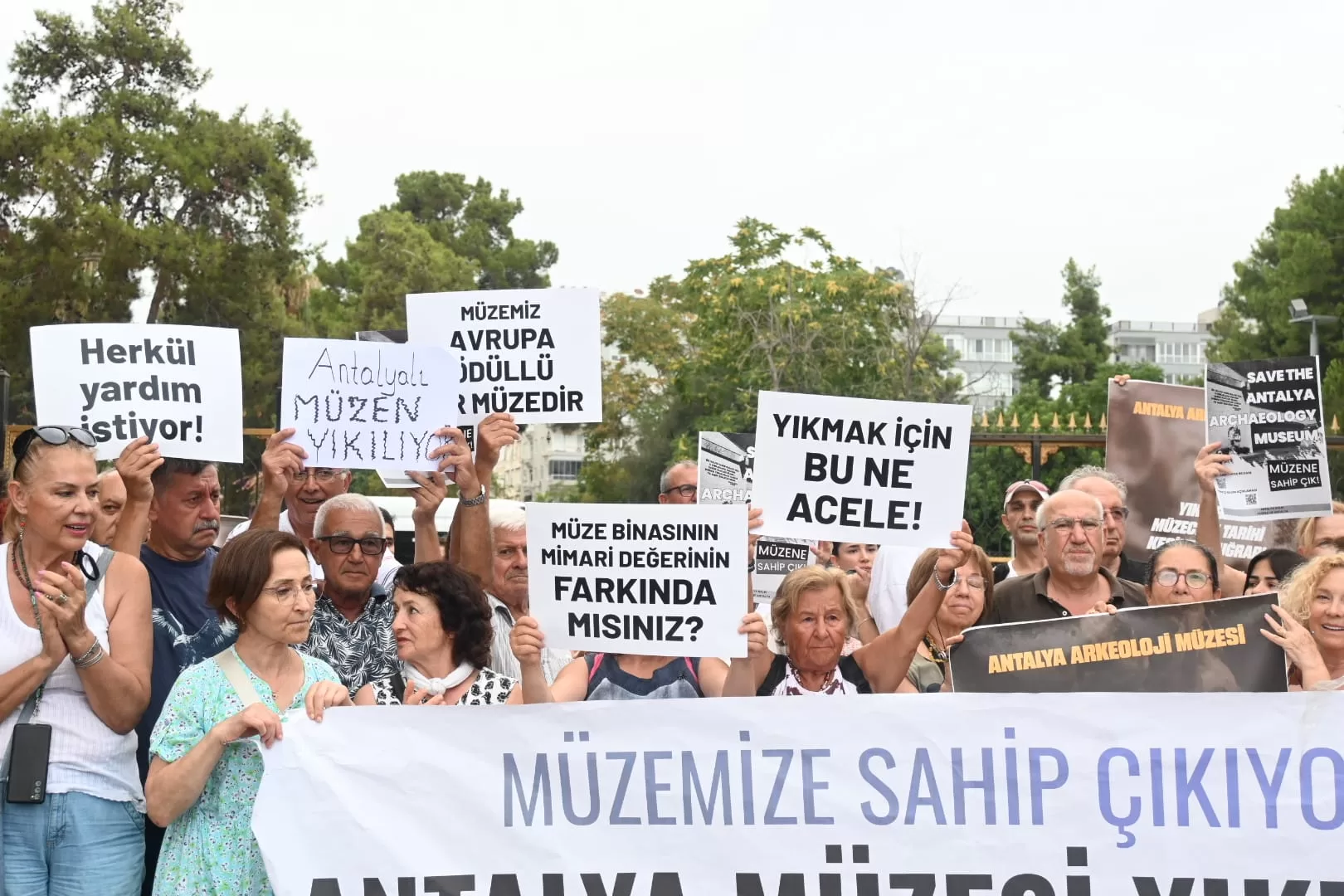 Antalya Arkeoloji Müzesi yıkım