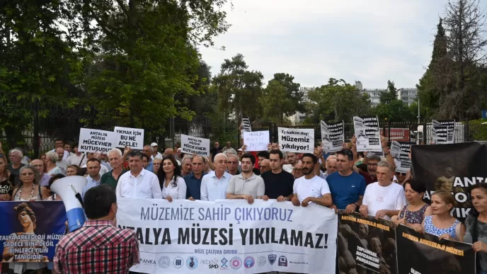 Antalya Arkeoloji müzesi yıkım