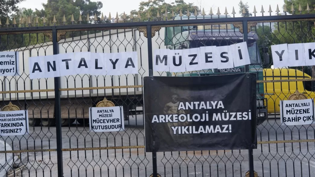 antalya arkeoloji müzesii yıkım süreci