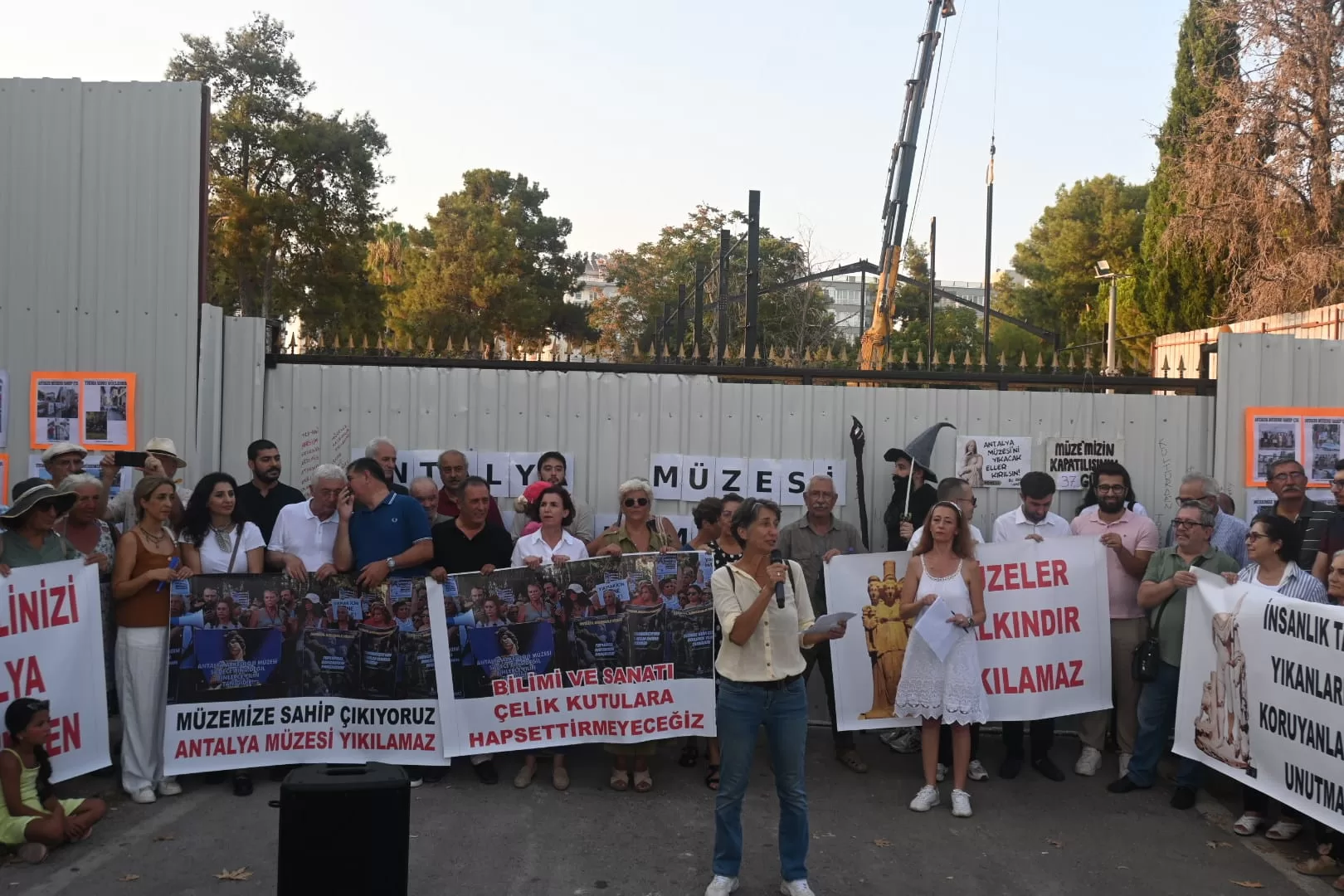 antalya müzesi eylemi