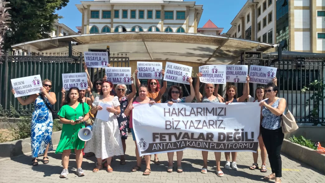 Antalya Kadın Platformu diyanet suç duyurusu