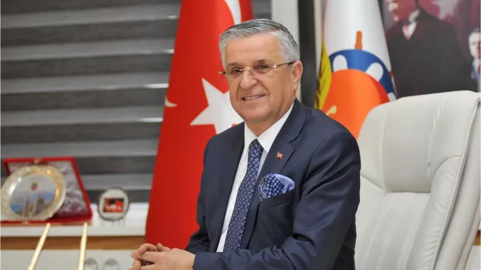 Necati Topaloğlu biyografi