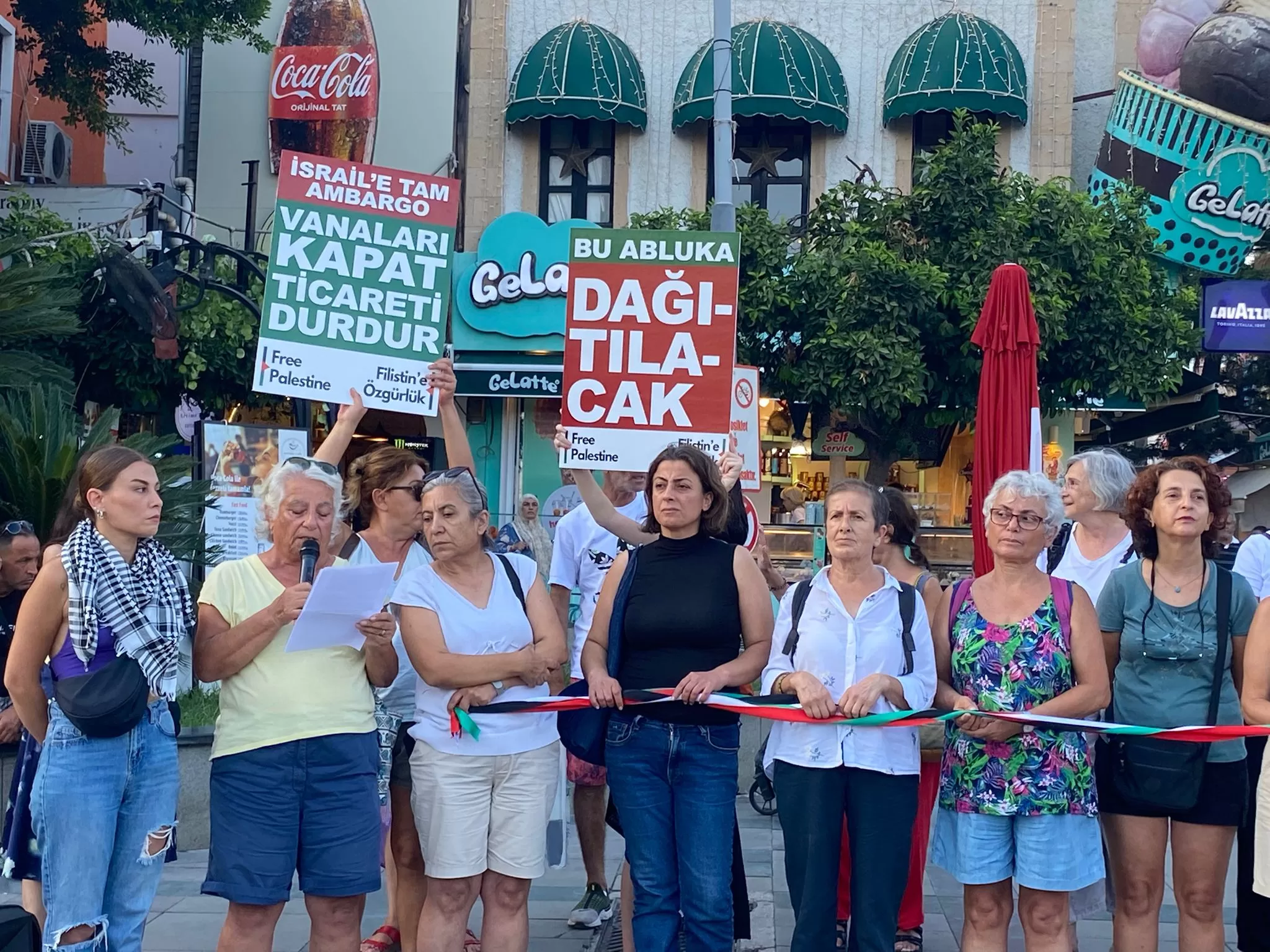 Antalya Kadın Platformu filistin eylemi